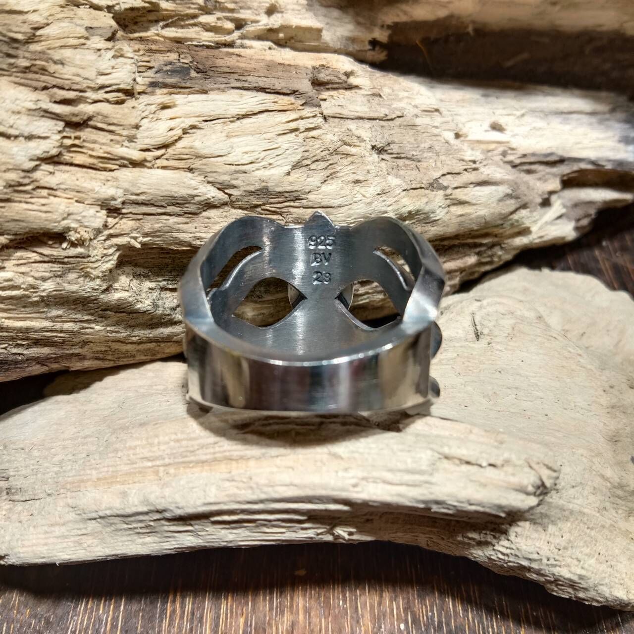 *Black Venom Jewelry- Freedom & Prayer 貓眼花戒鑲Lone Mountain 松石