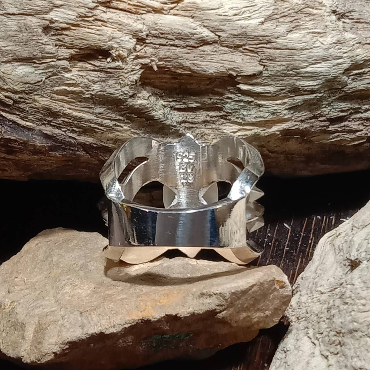 *Black Venom Jewelry- Freedom & Prayer 貓眼花戒鑲Nacozari 松石