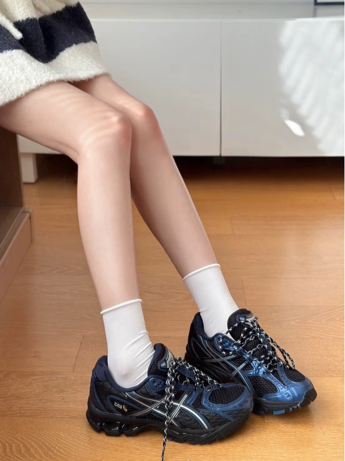 Asics GEL-Nimbus 10.1 歪頭鞋 拼接復古跑鞋 男女同款｜潮流藍黑