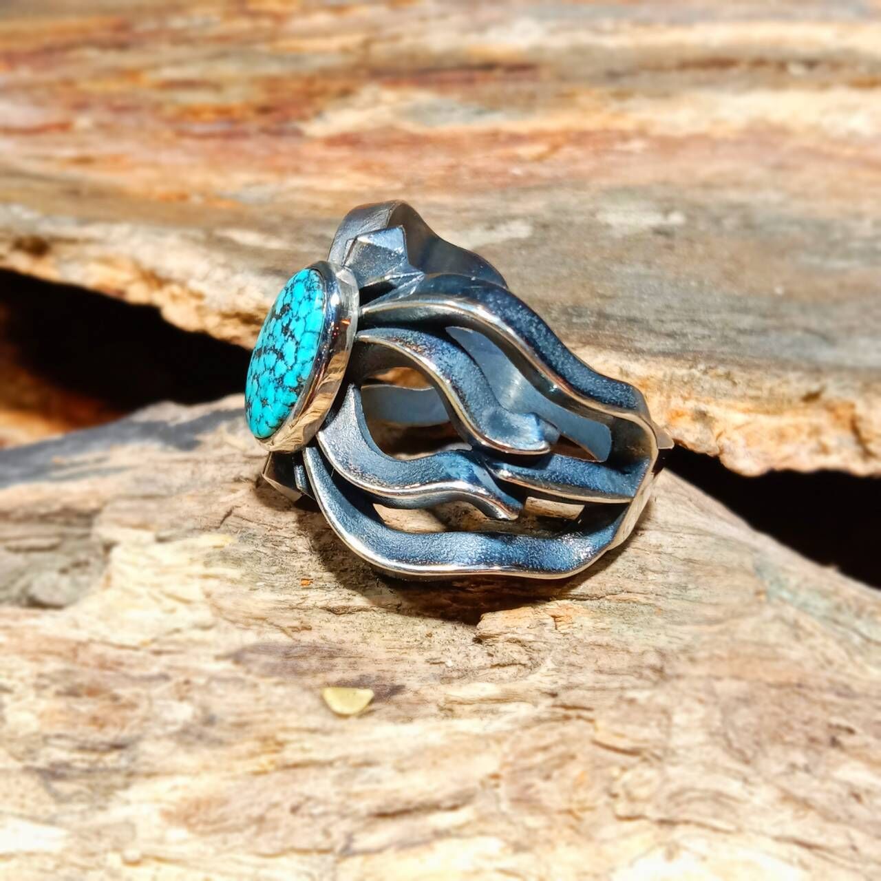 *Black Venom Jewelry- Freedom & Prayer 貓眼花戒鑲Kingman松石