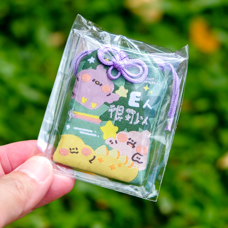 狗狗的小跳步，繪蹦砰！｜刺繡御守｜很可以綠