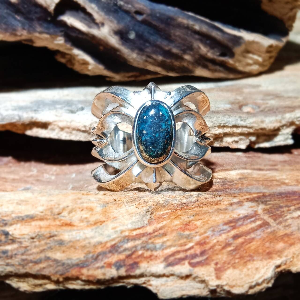 *Black Venom Jewelry- Freedom & Prayer 貓眼花戒鑲Morenci II 松石