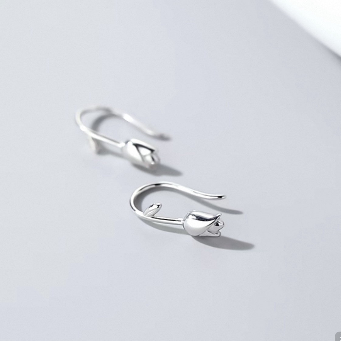 Tulip Earrings