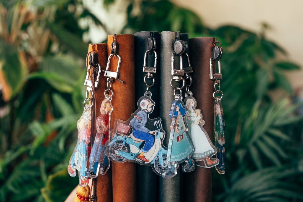 甜蜜生活．我們快樂地向前走系列 壓克力吊飾 共六款