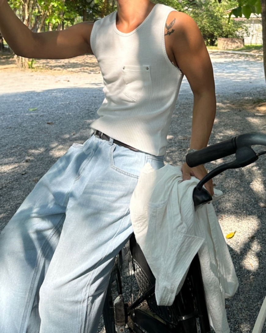 鉚釘口袋肌肉型背心