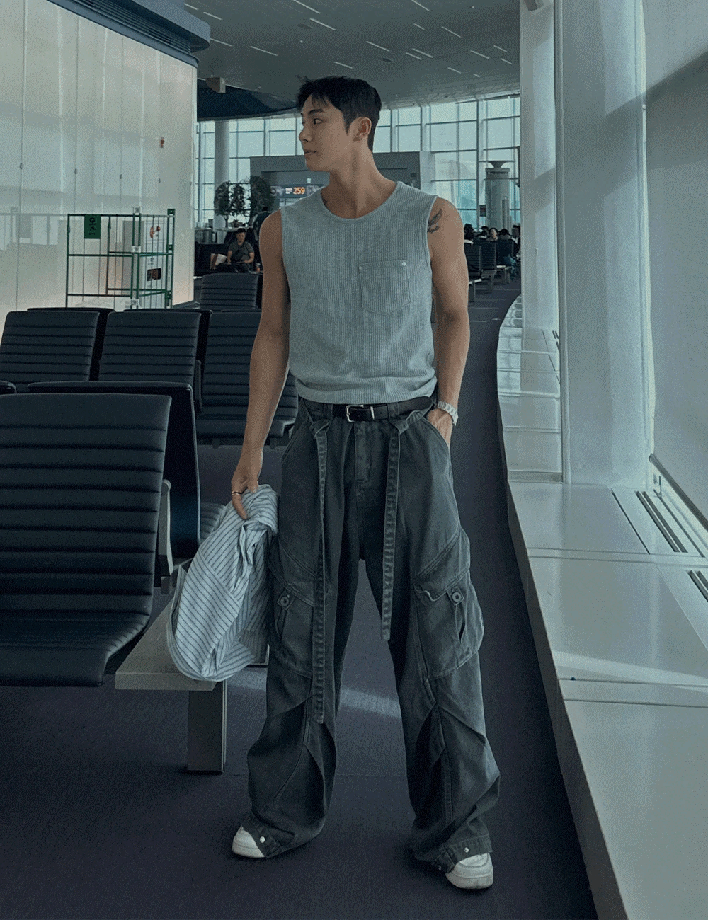 腰帶褶皺染色水洗工裝褲