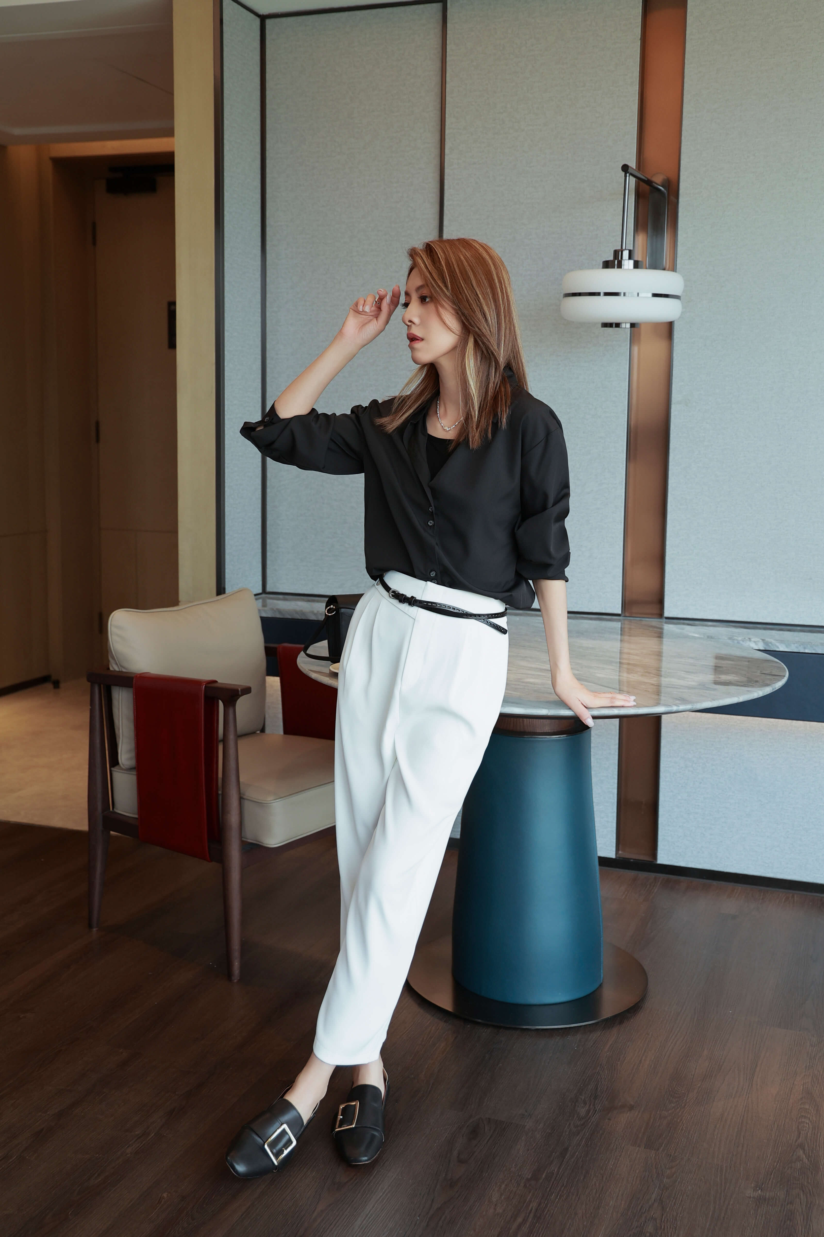 Waist Detail Taper Leg Crop Pants_PT225L28