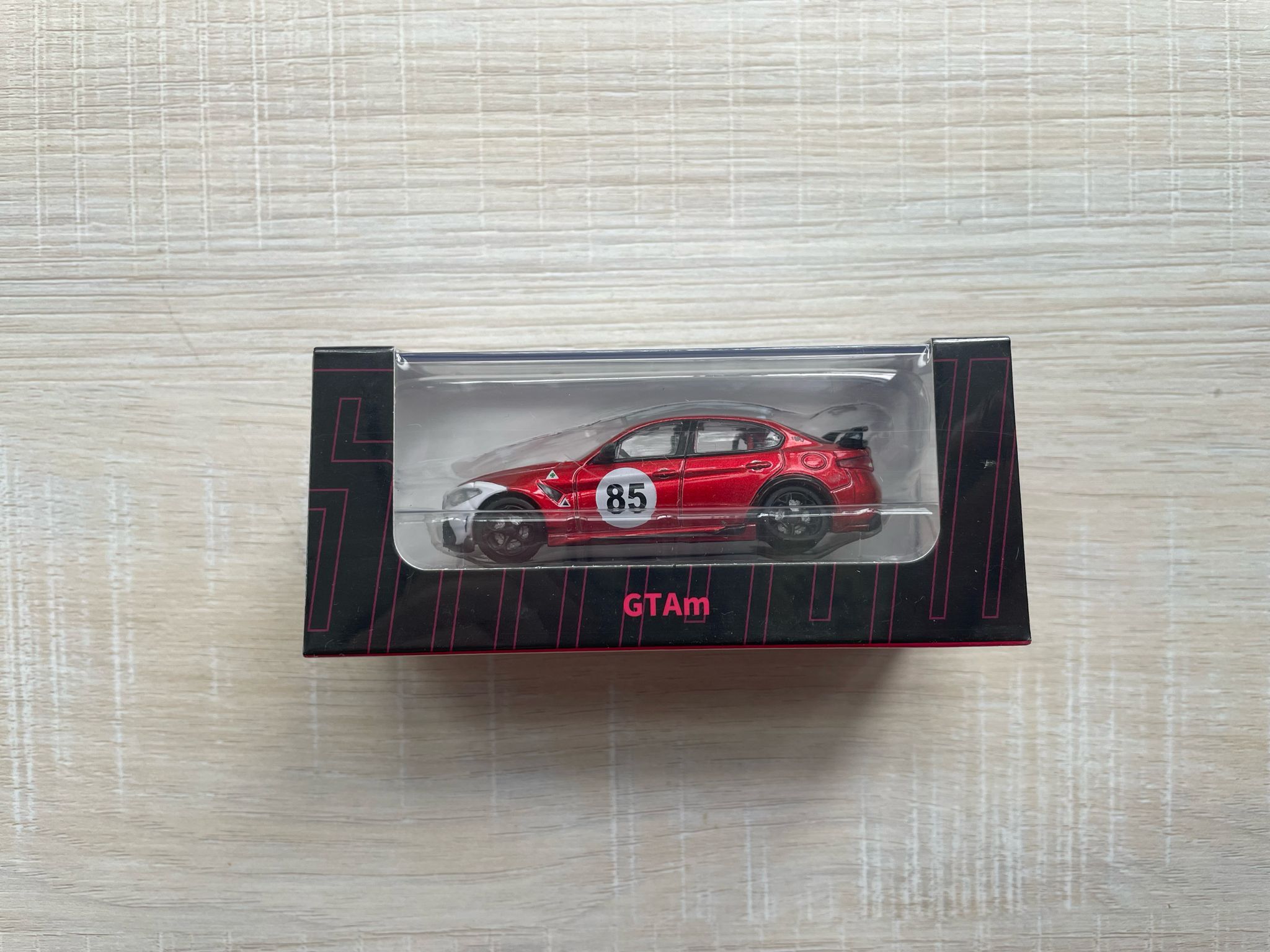 SHADOW ALFA ROMEO GIULIA GTAM RED NO.85 