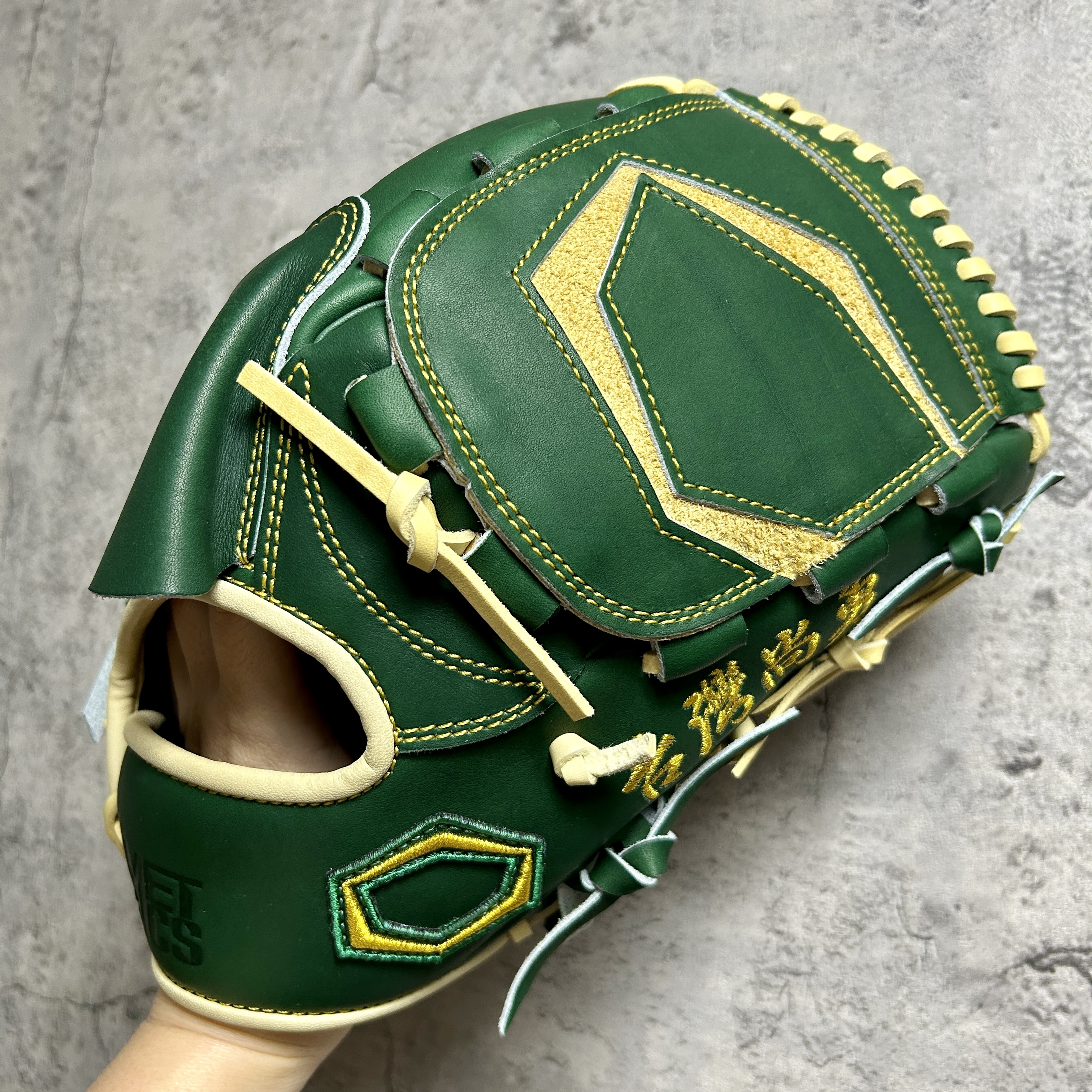 【照片分享】METRICS 硬式 投手 TYPE-01S