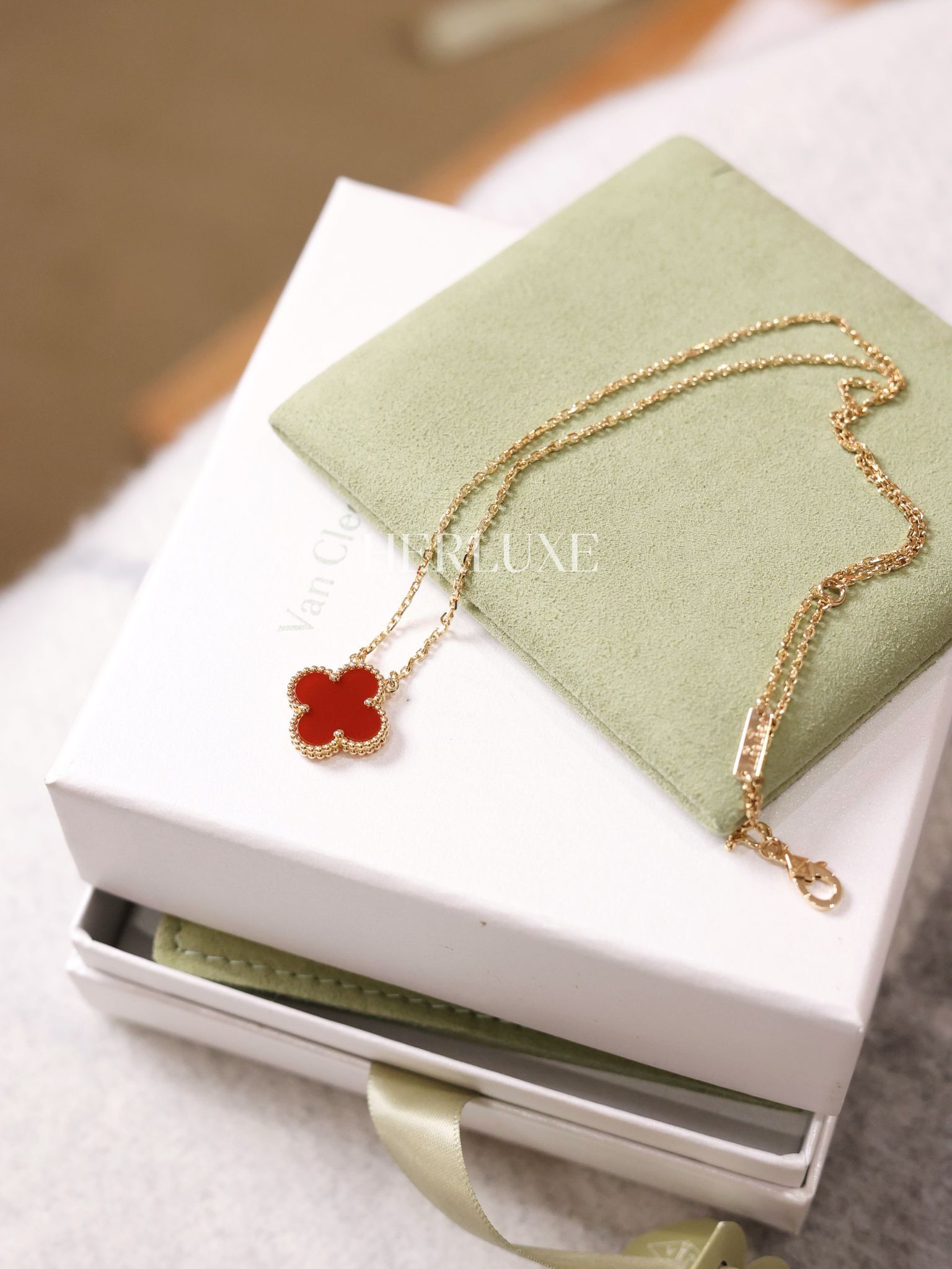 VCA necklacevac梵克雅寶紅玉髓頸鏈