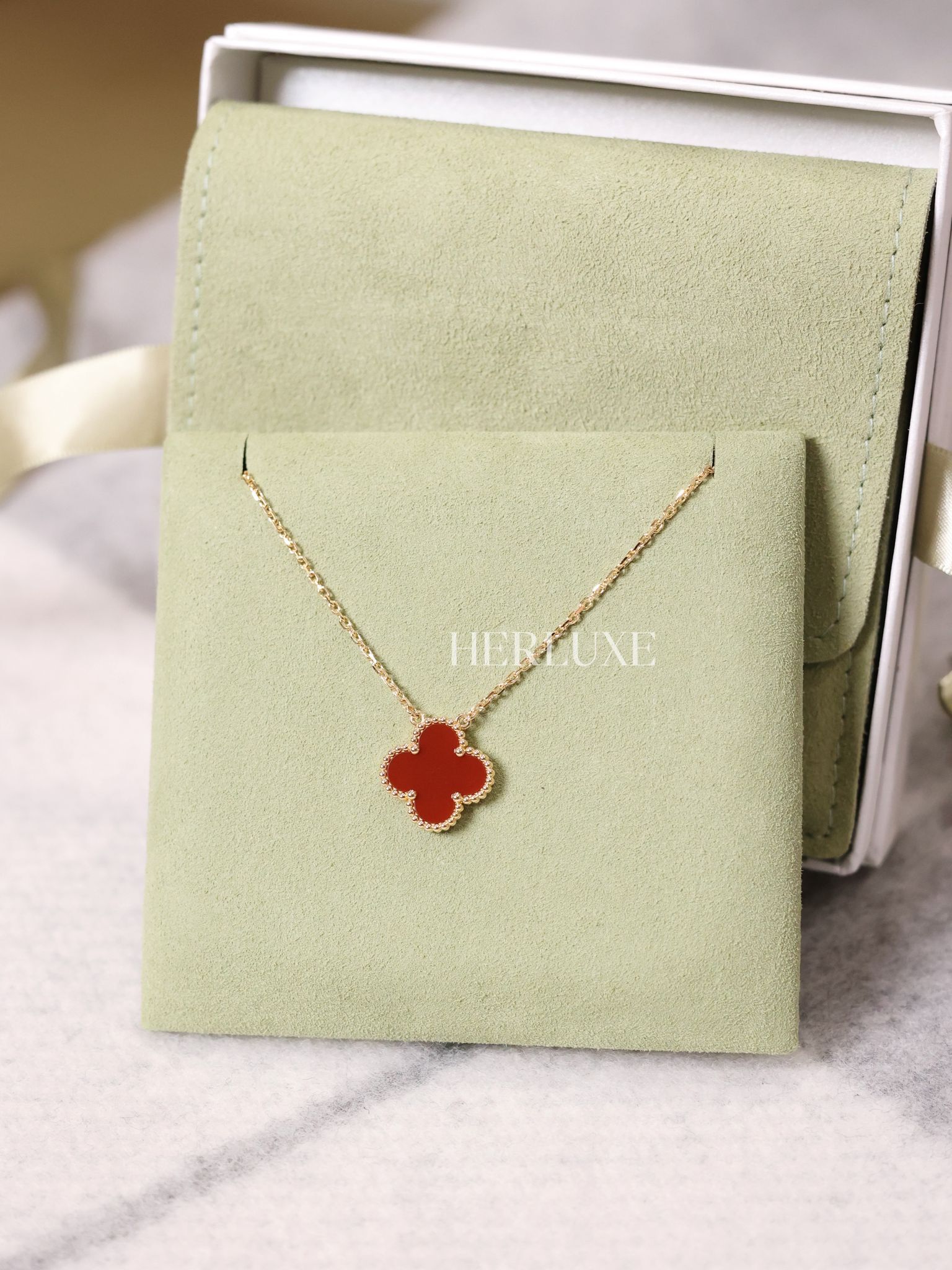 VCA necklacevac梵克雅寶紅玉髓頸鏈