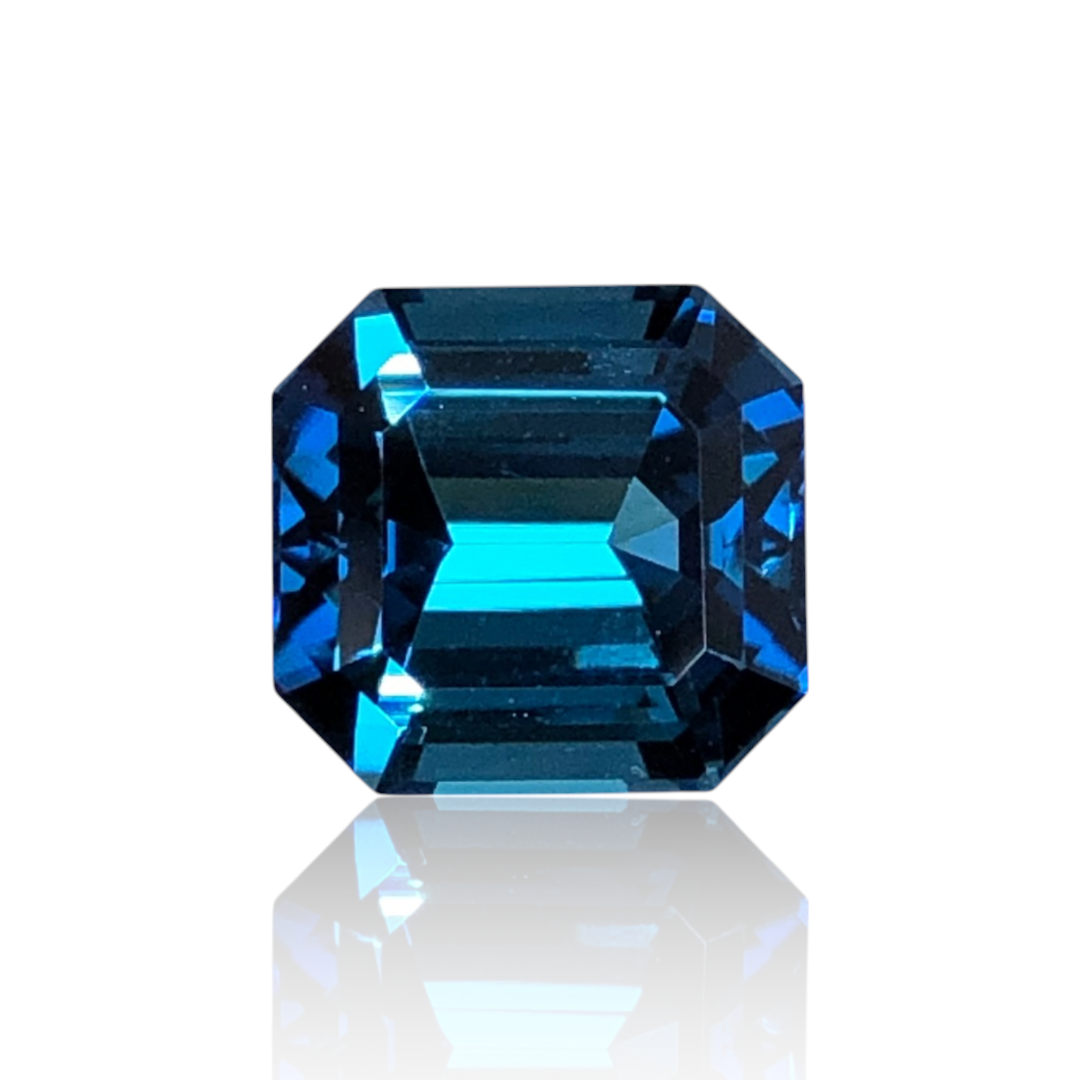 【頂級皇家靛藍色"Royal Indicolite"靛藍碧璽3.74ct(附上TDUGR證書)】