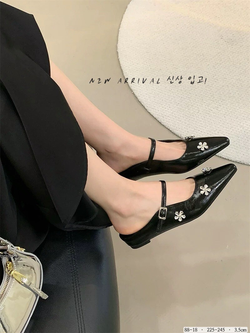 H88-18韓國清新花鑽瑪麗珍半拖