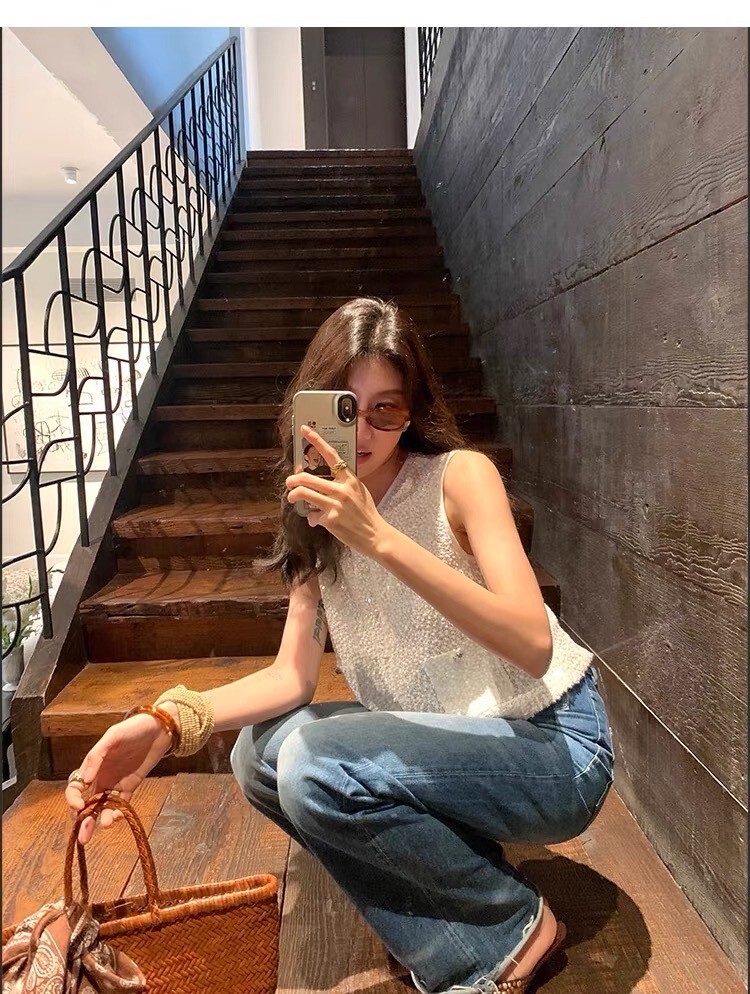 雲朵白閃亮亮圓領雙口袋背心上衣S-L (Elegant & Love)