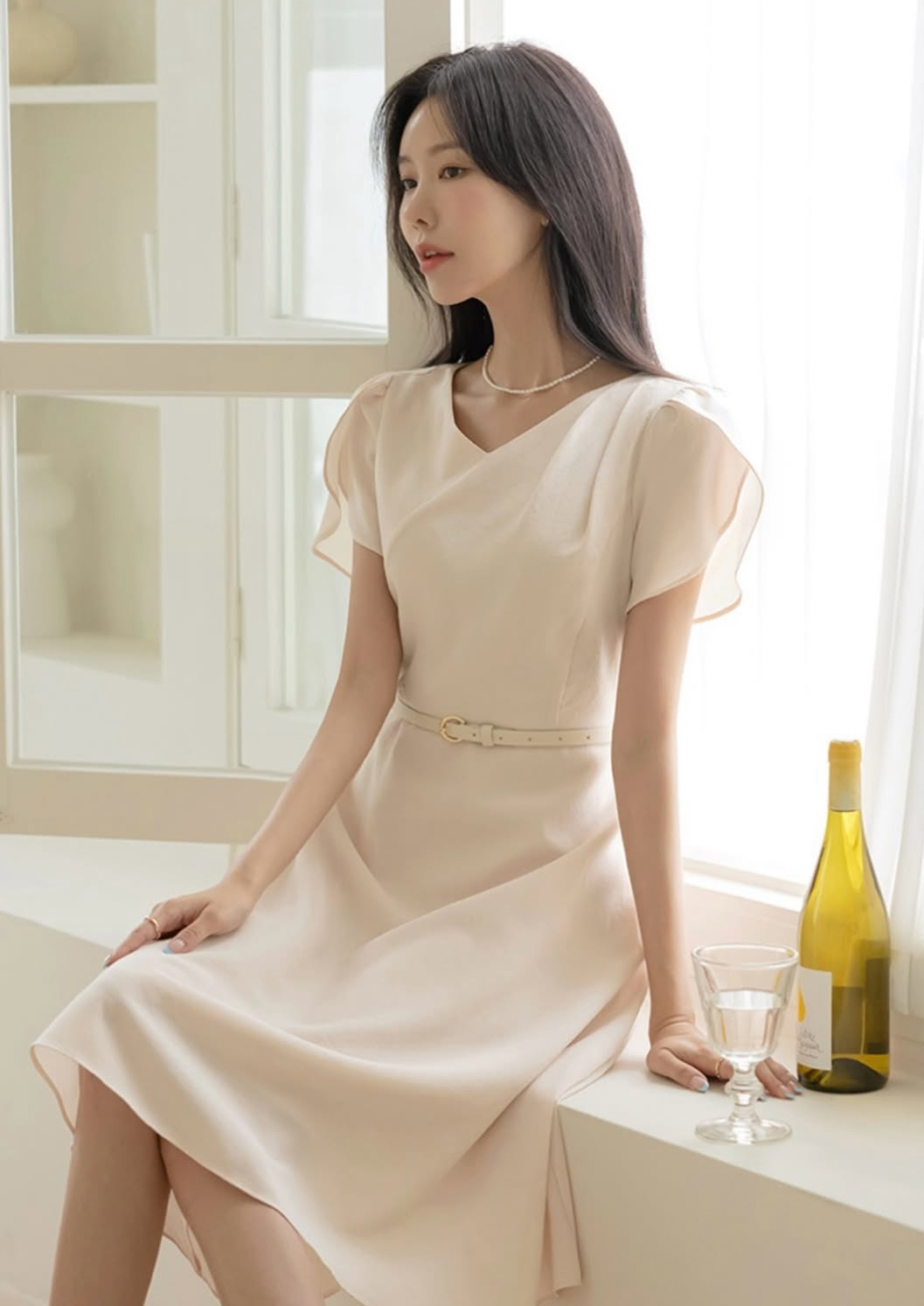 [現貨] Yvonne 浪漫V領花苞袖洋裝 [ 杏色 / M ]