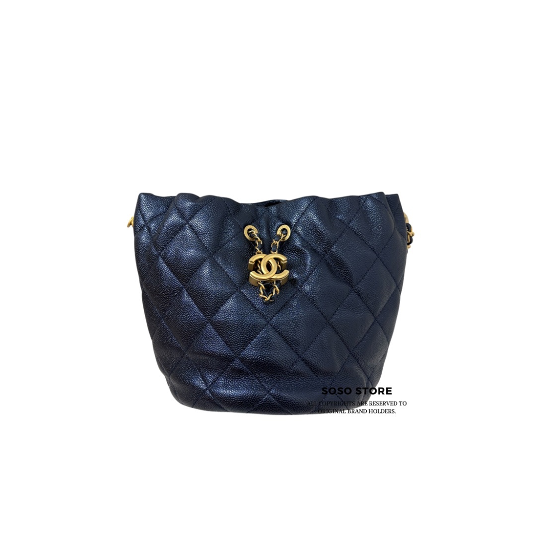 Chanel Bucket bag - Black / Ghw