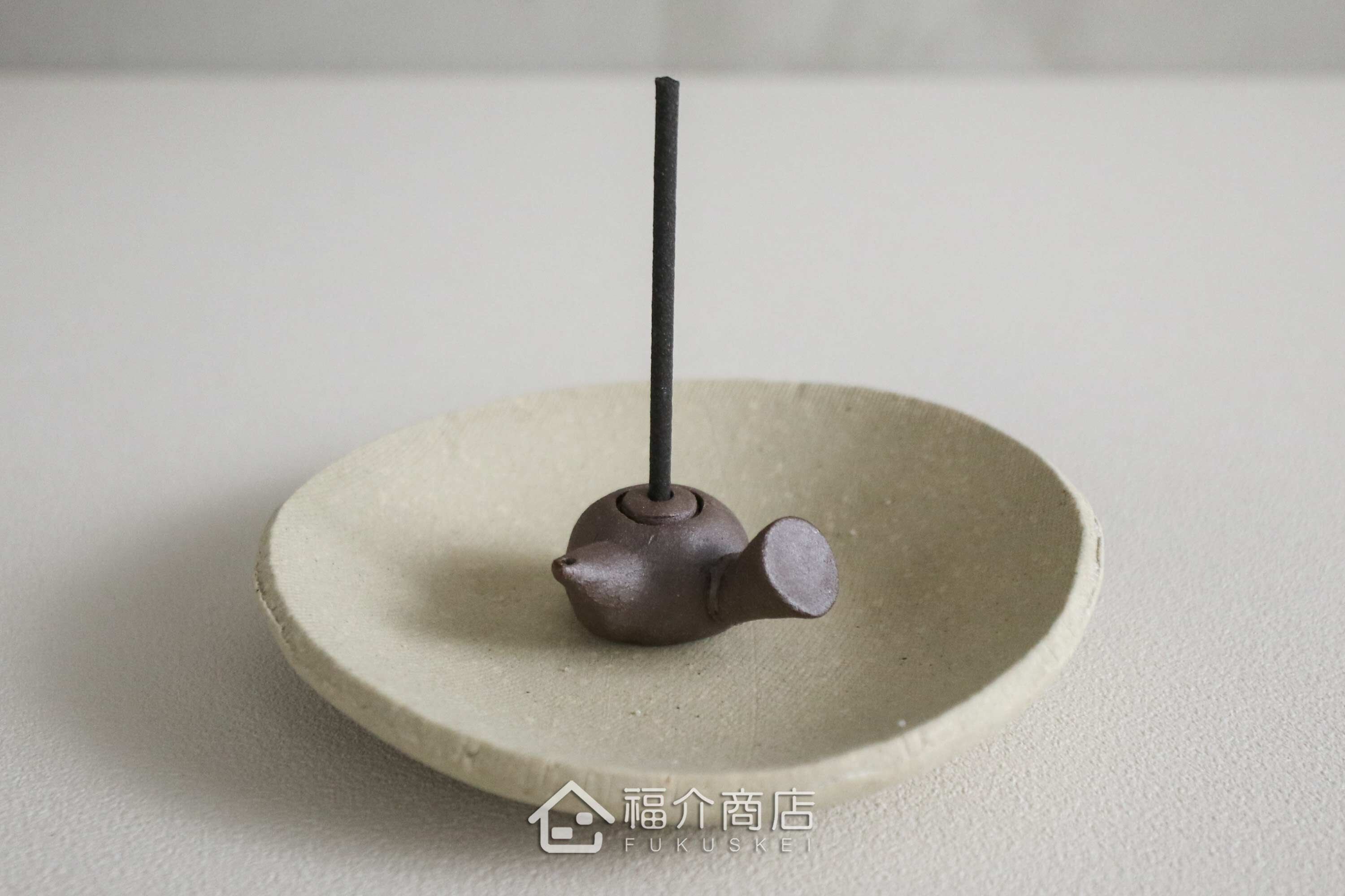 茶壺造型燃燒香料的容器