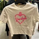 [S] MLB IVORY HEART NEW YORK YANKEES PRINT CROP TOP T-SHIRT, 3FTSH0243GP001-50IVS (SMLB432)