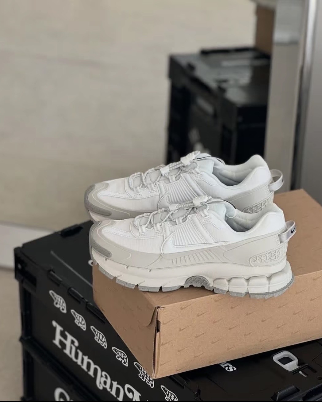 <奇蹟補貨>Nike Zoom Vomero Roam 防潑水 抽繩 機能 骨白色