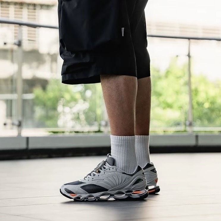 MIZUNO 美津濃 WAVE PROPHECY LS GRAPHPAPER 卡其 復古 休閒鞋 男鞋 D1GD242701