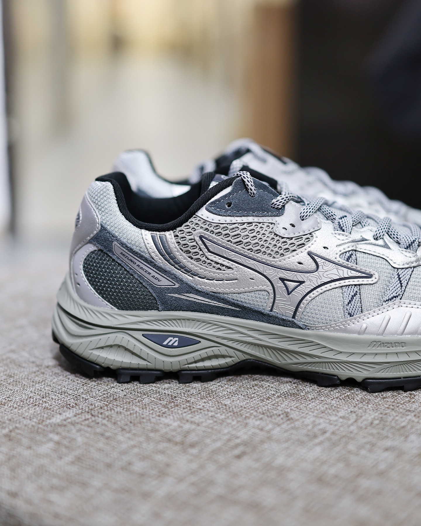 MIZUNO RACER ADV Grey Sliver 山系 灰銀色