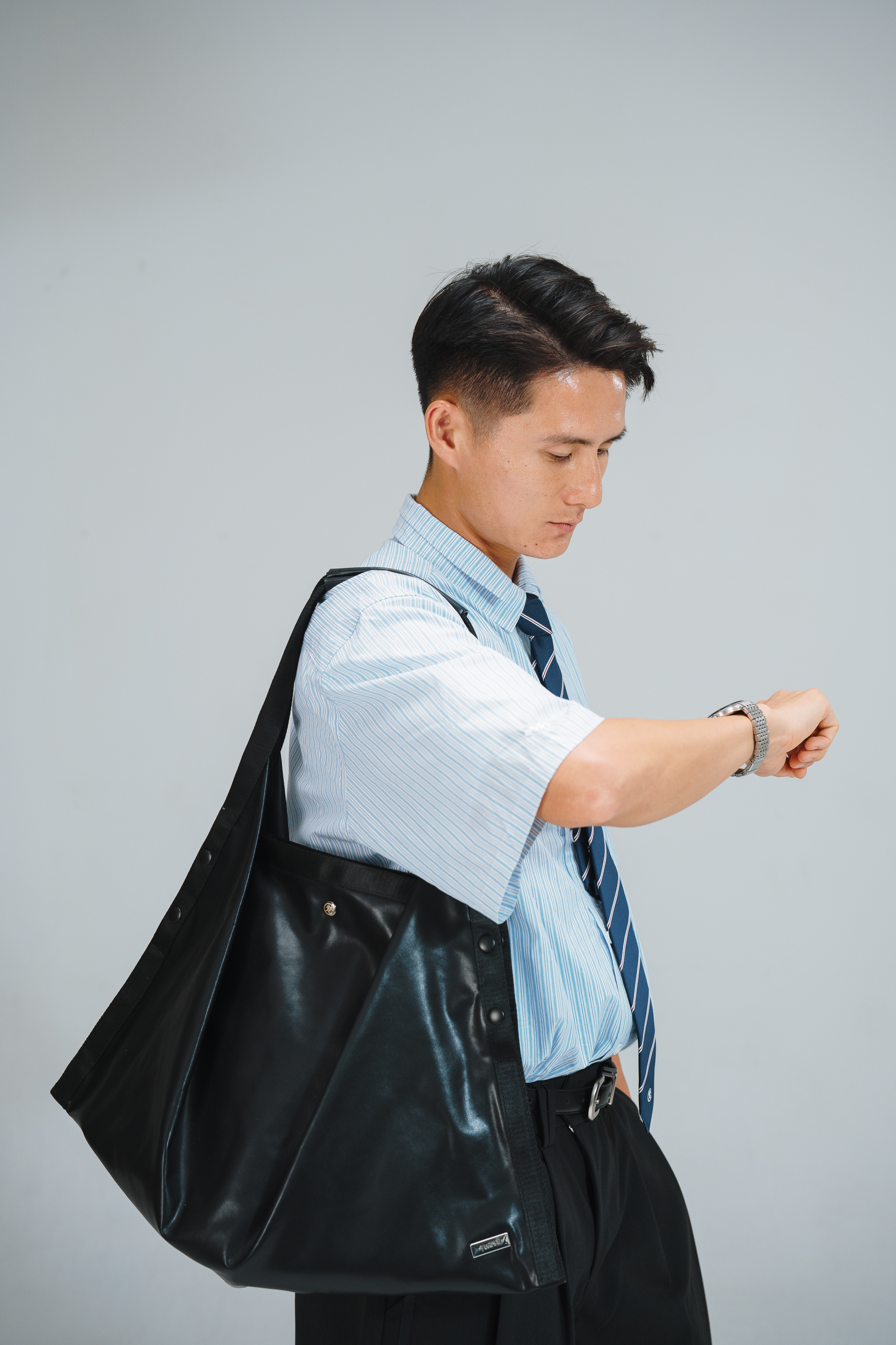 FUMBLE 皮手挽防潑水尼龍單肩袋