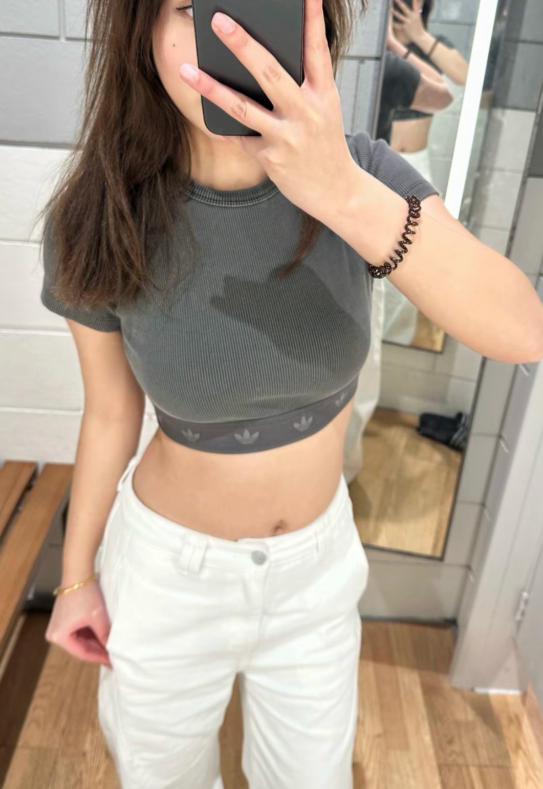 adidas Originals 辣妹短款緊身T恤｜黑色圓領修身透氣 女款