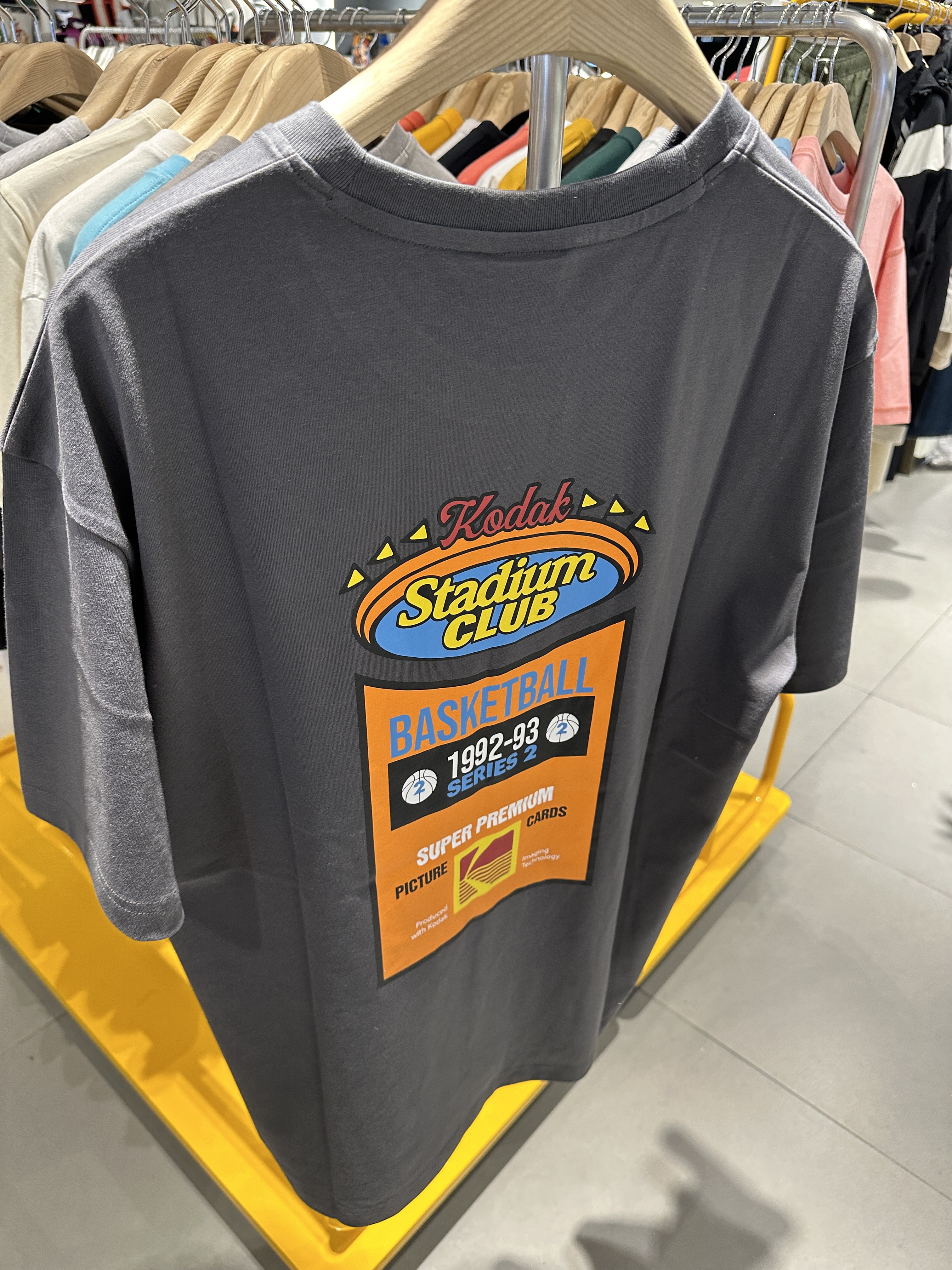 ★KODAK★ Stadium Club Aerocool Short Sleeve T-shirt BEIGE Kodak 柯達Stadium Club Aerocool 短tee K5223LRS45