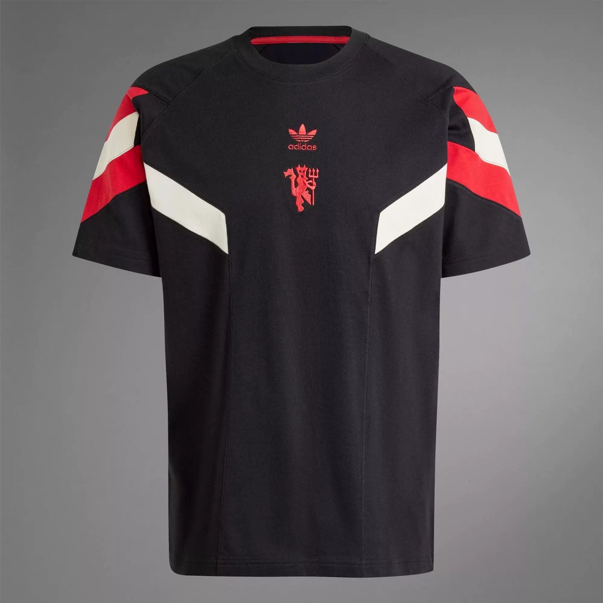 2024 Manchester United Originals Travel Tee