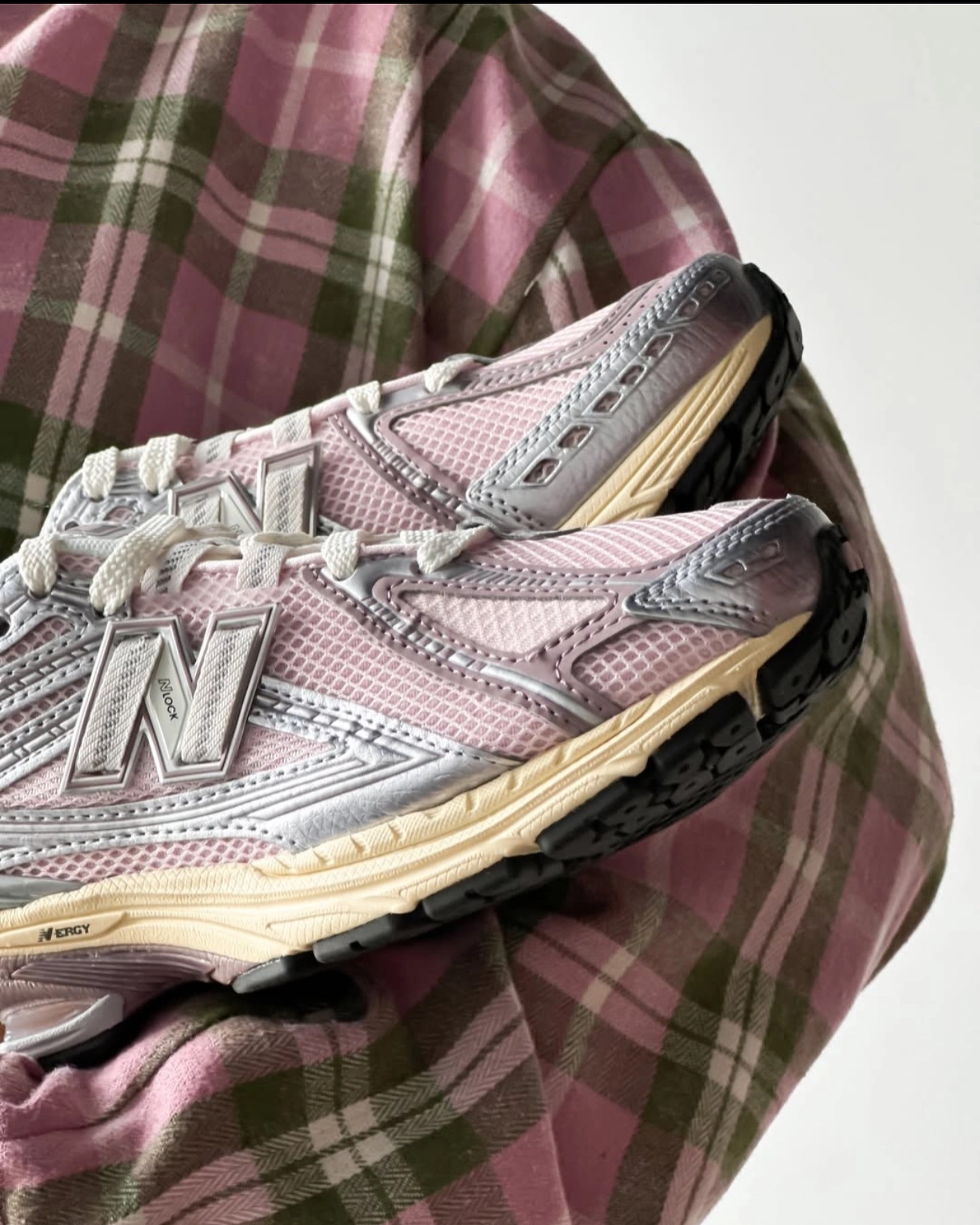 New Balance 1906 M1906R Silver Pink   U1906RNF