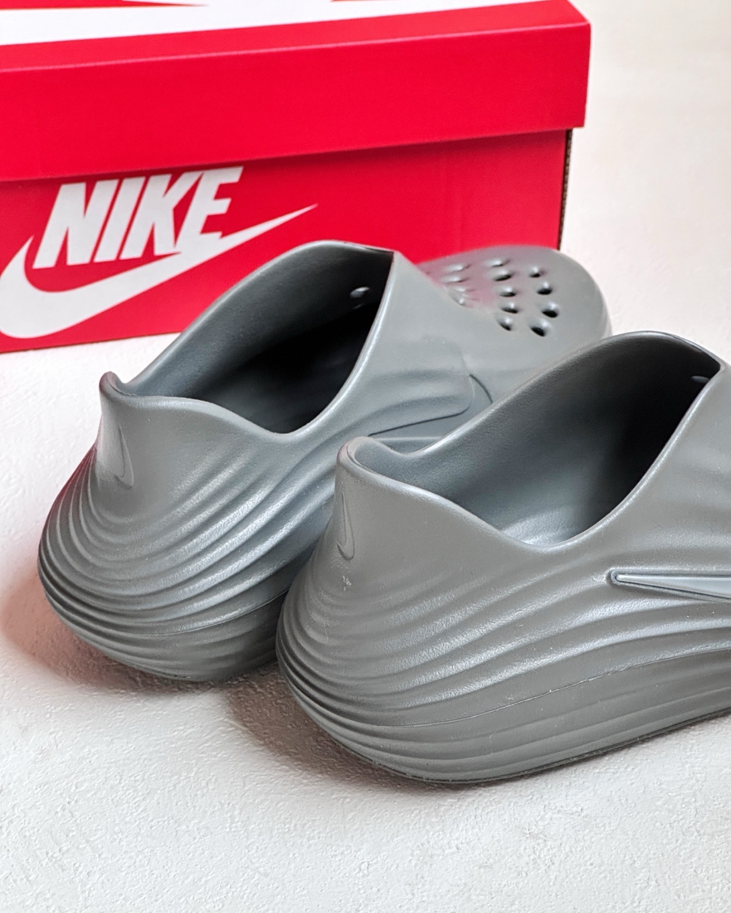 NIKE REACTX REJUVEN8 灰色HV5060-002