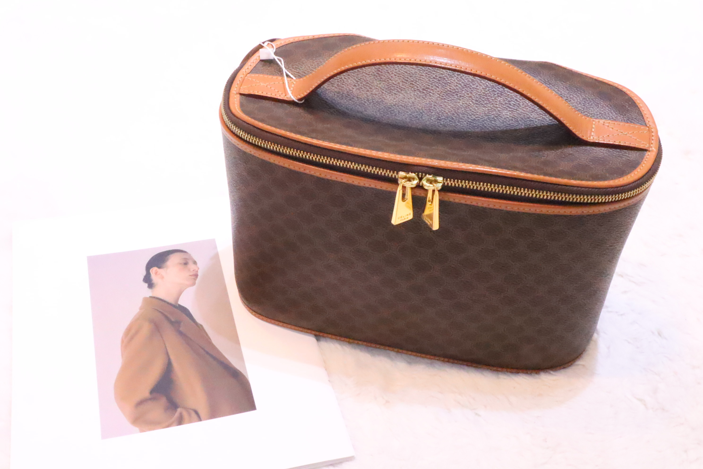 Celine盒子手拿包🤎