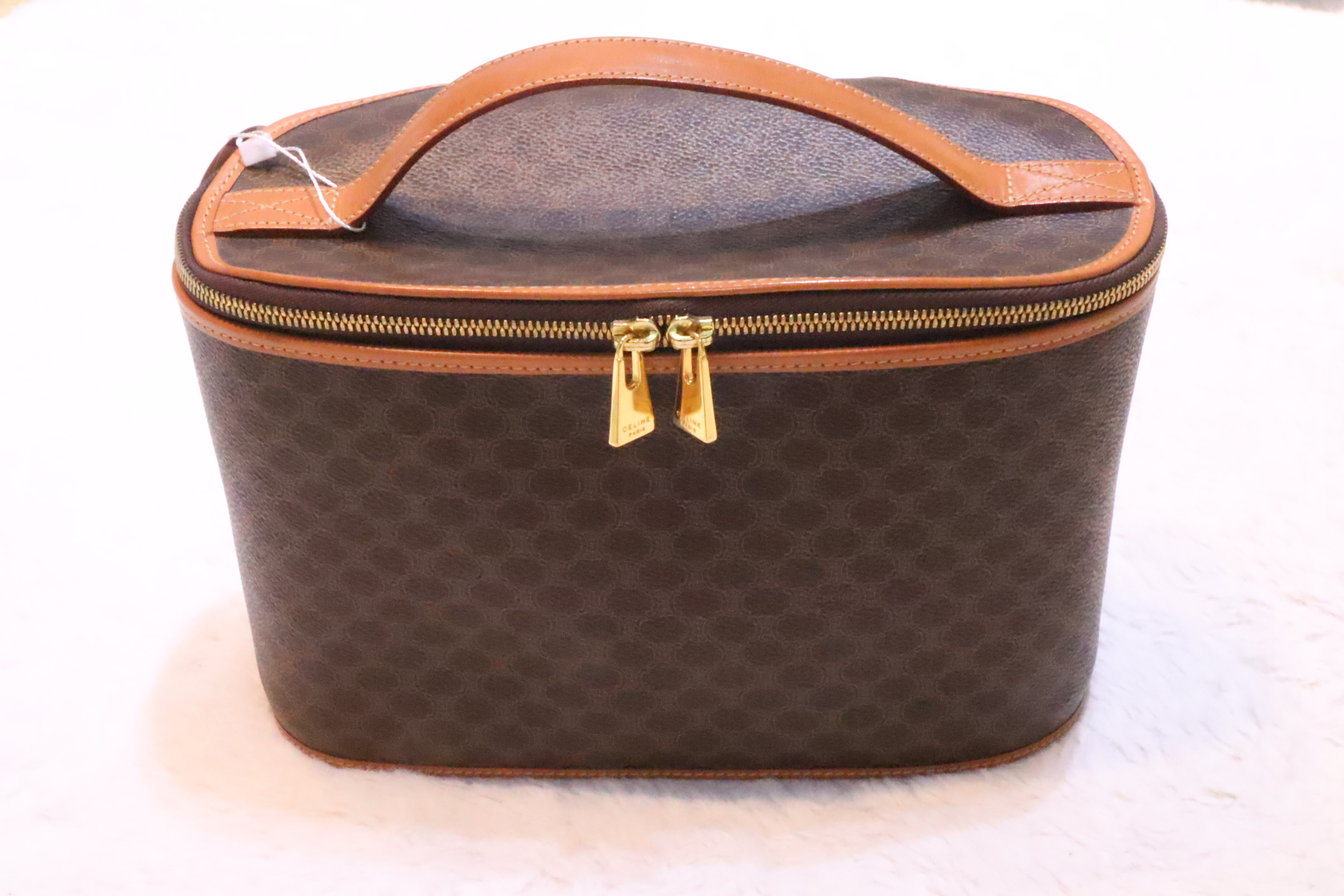 Celine盒子手拿包🤎