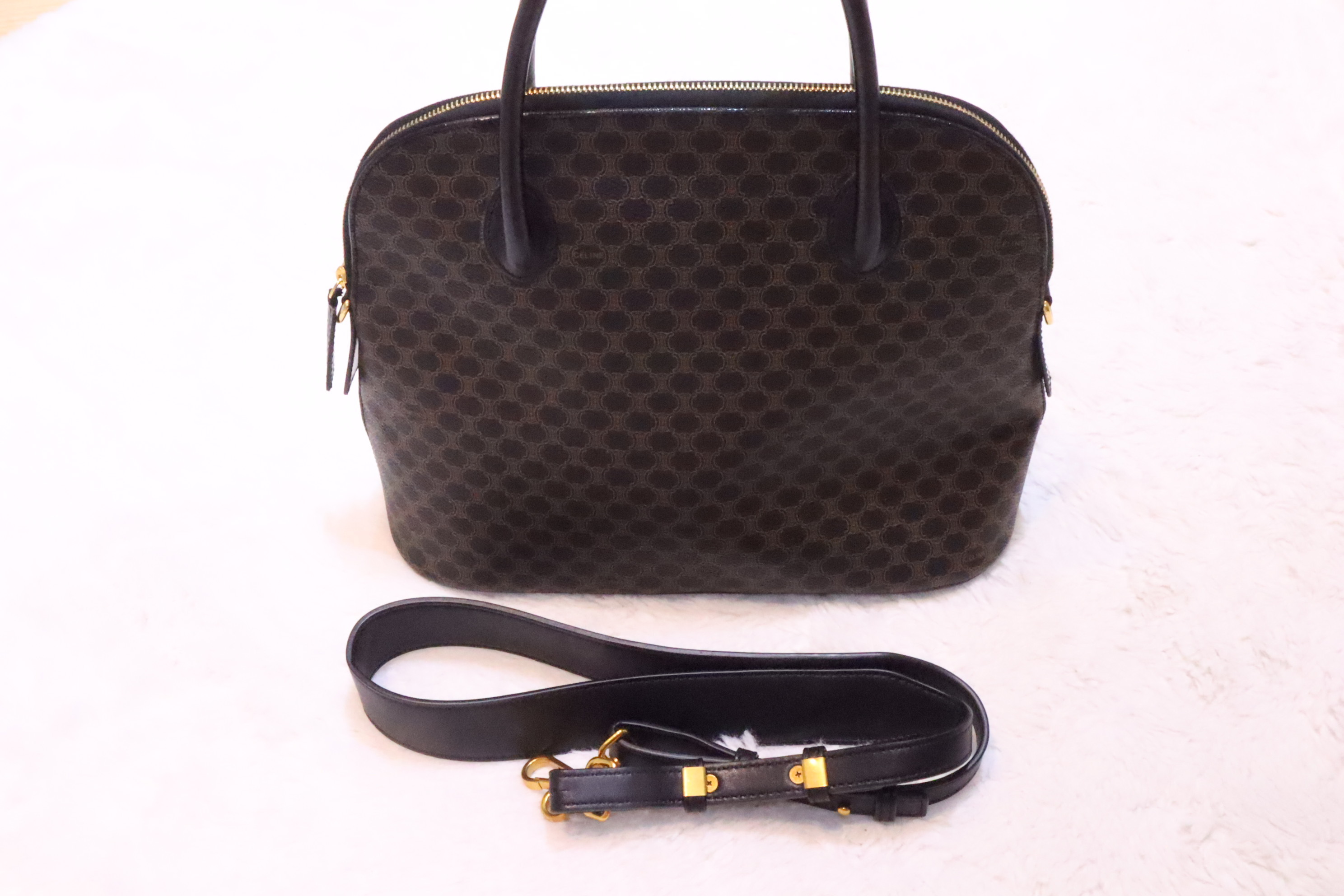 Celine 黑色老花手拿包🖤