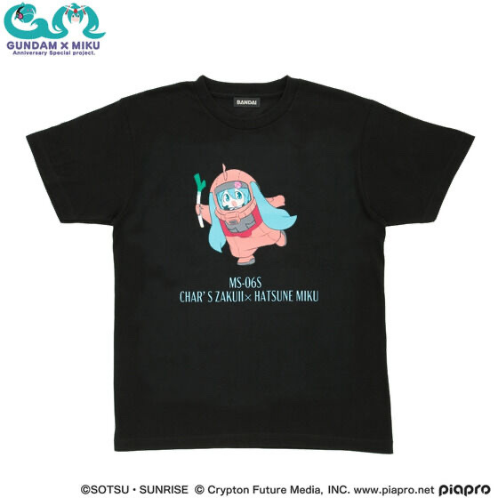 234919 Pbandai 預訂 2025/10月 ガンダム45周年 × 初音ミク Tシャツ シャアザクぐるみ [初音ミクVer.]