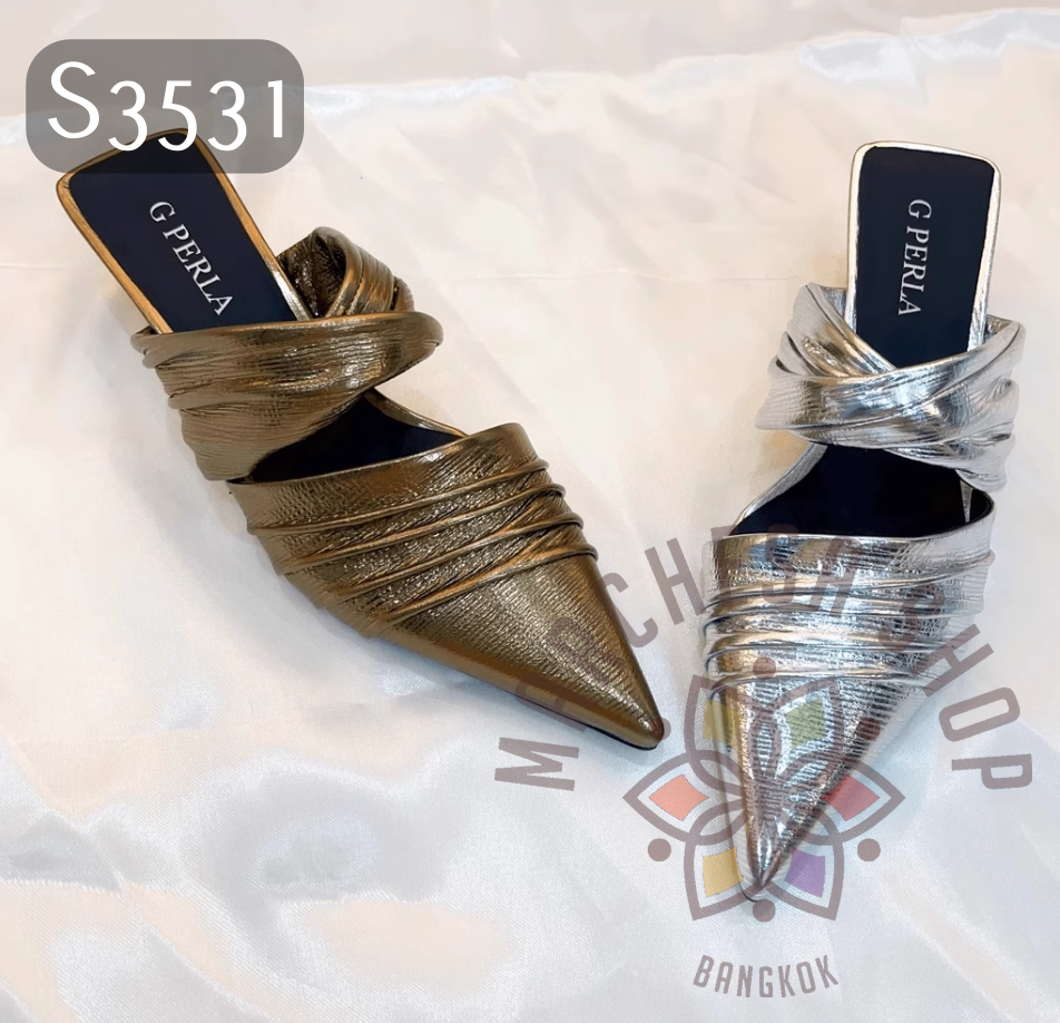 S3531 - 羊皮皺紋皺摺復古尖頭涼拖