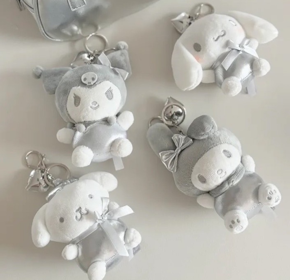 韓國限定 銀色三麗鷗吊飾