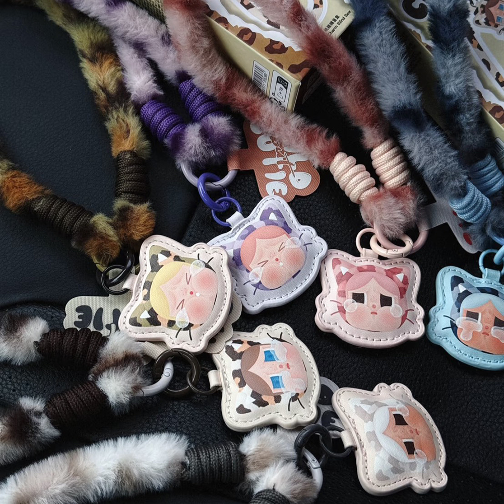 POP MART 泡泡瑪特 CRYBABY 哭娃 豹豹貓貓系列 毛絨 手機掛繩 盲盒 整端 吊飾