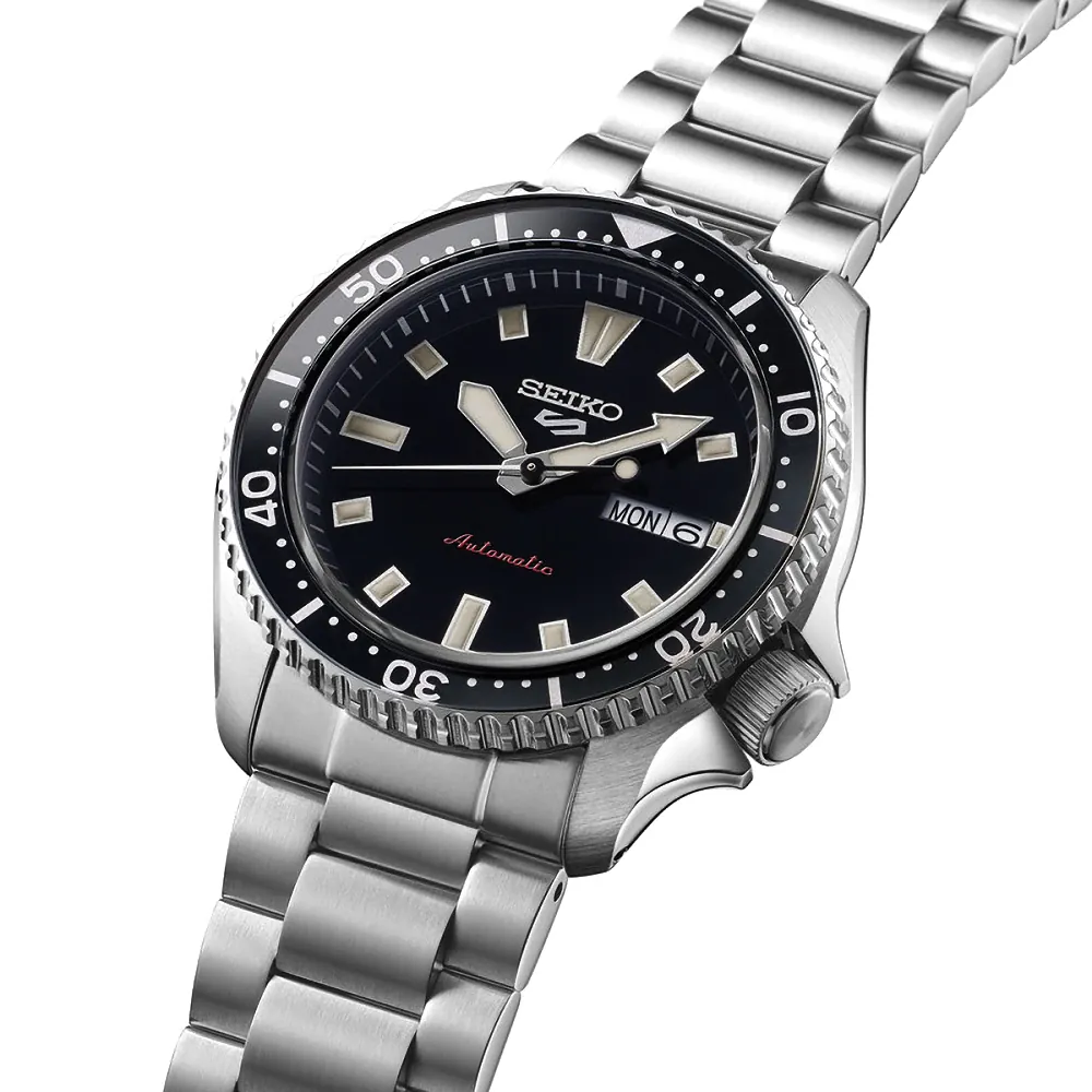 萬年鐘錶 - SEIKO  5 Sports   SKX 黑面經典復刻機械男錶  SRPL85K1 / 4R36-17K0D  錶徑42.5MM
