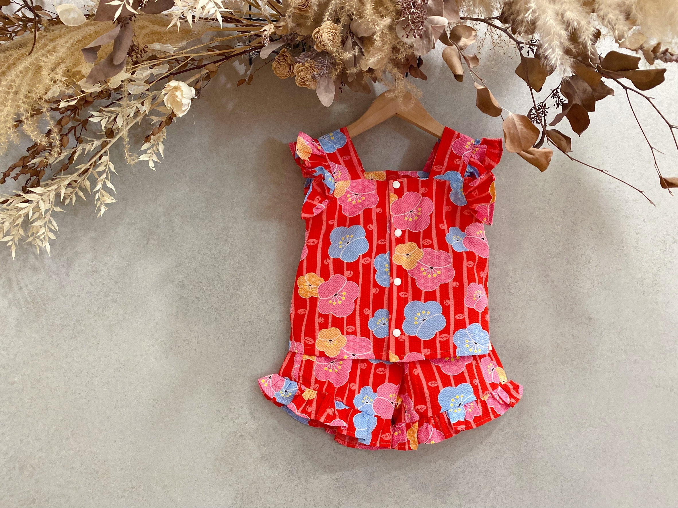 紅底日系椿花 木耳邊背心套裝(100)