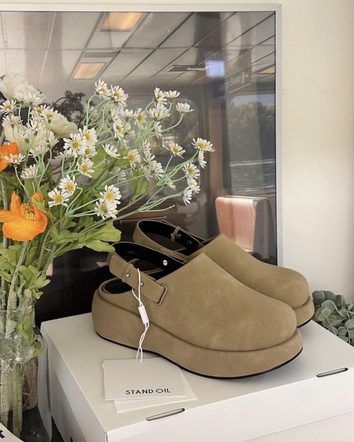 STAND OIL) Hatched Mule - 2col