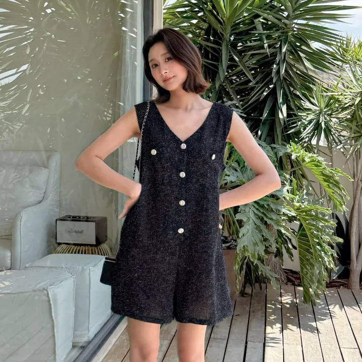 經典黑小香風排釦寬鬆連身褲短褲-F (Elegant & Love)