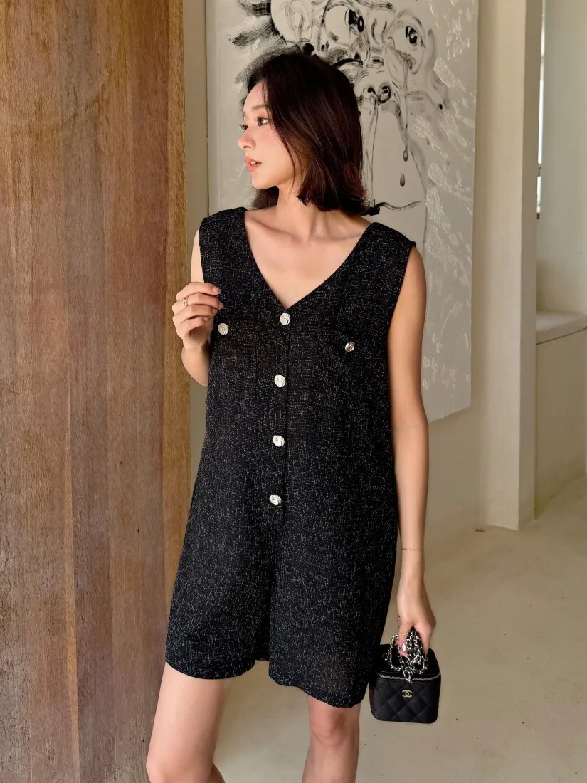 經典黑小香風排釦寬鬆連身褲短褲-F (Elegant & Love)