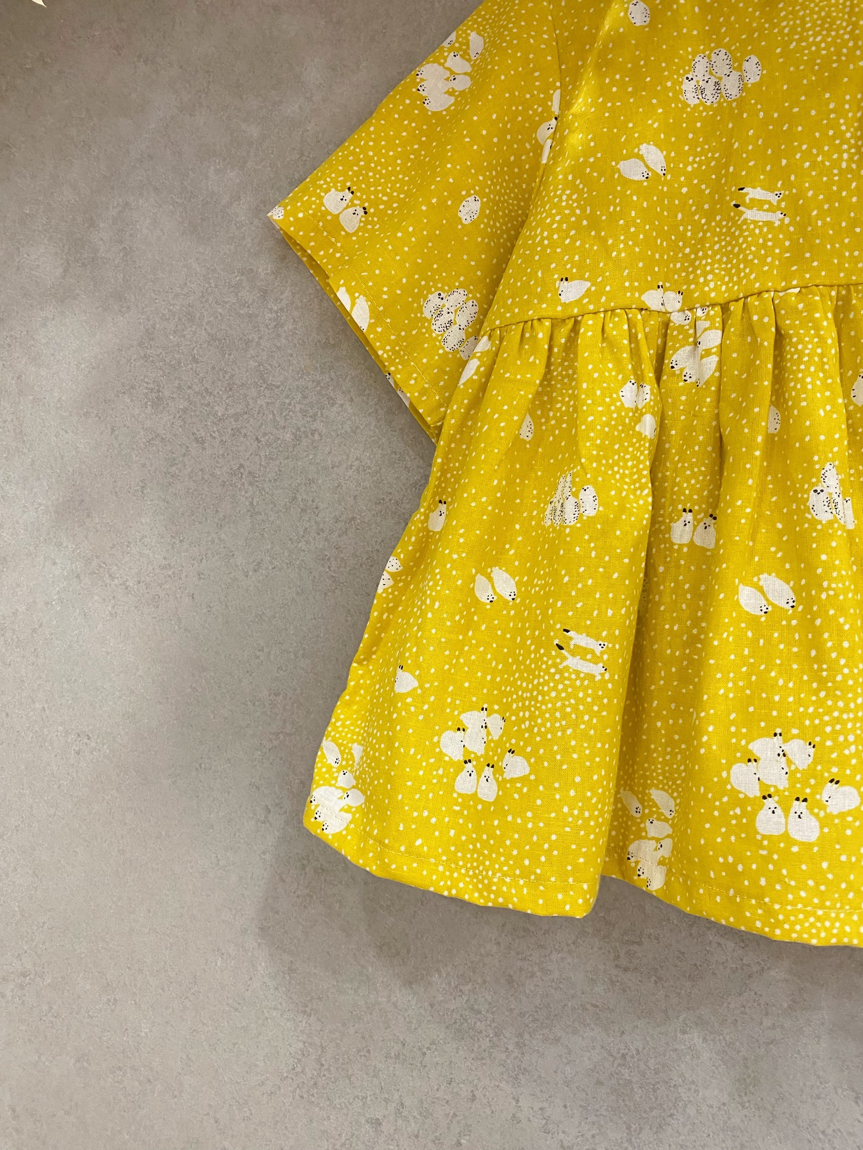 雪點海豹 裙擺搖搖短袖上衣(120)