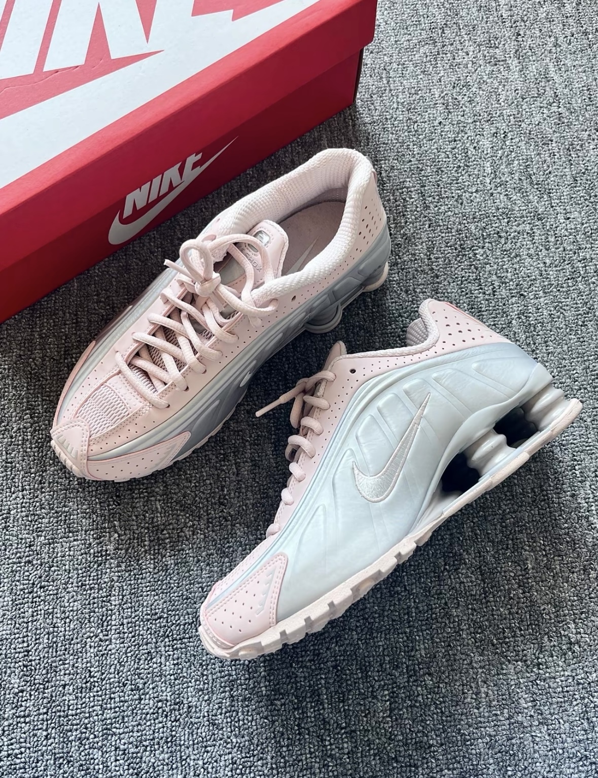 Nike Shox R4 粉銀色 玫瑰粉 Y2K 皮革 厚底 復古 彈簧鞋 慢跑鞋 AR3565-600/預購