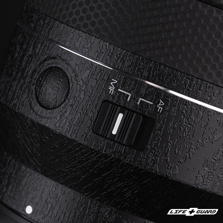 專機專屬鏡頭貼膜，LIFE+GUARD 設計風格燒杉木紋