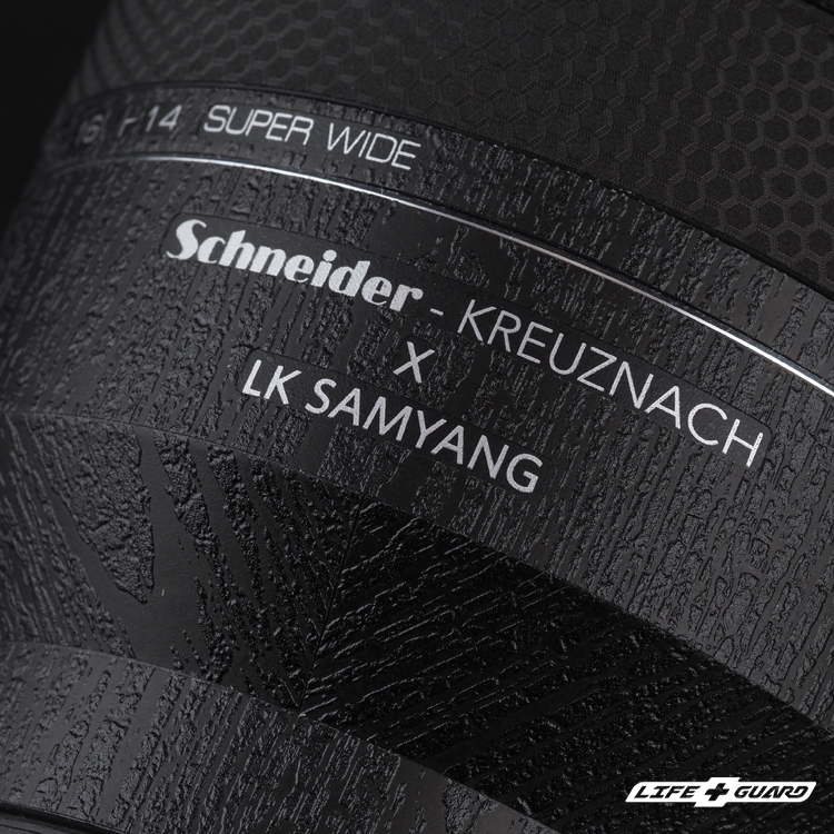 SAMYANG X Schneider AF 14-24mm F2.8 FE 木紋貼膜特寫