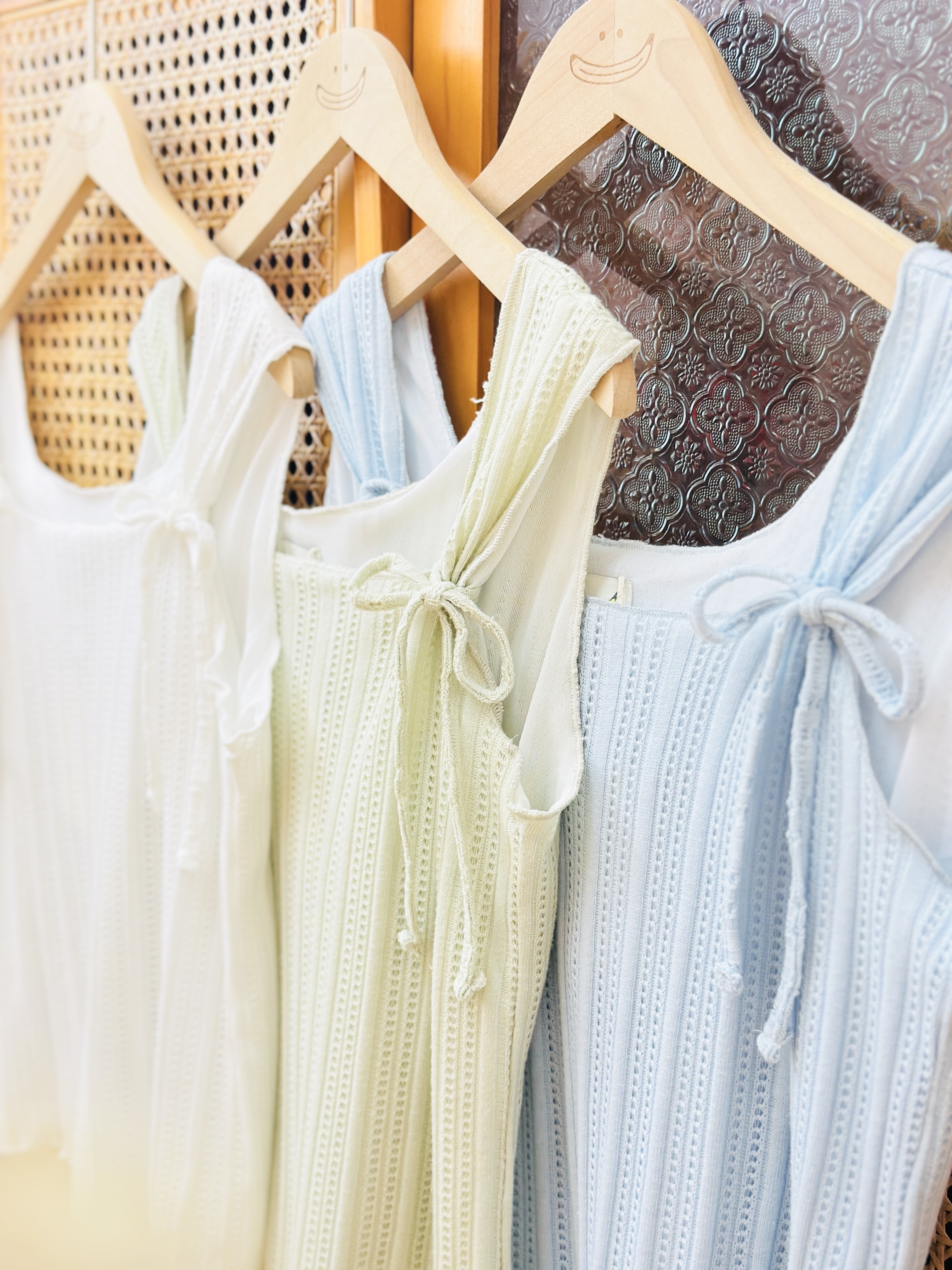 三色 / 雙蝴蝶肩帶方領背心 / Ribbon Straps Square-Neck Tank Top