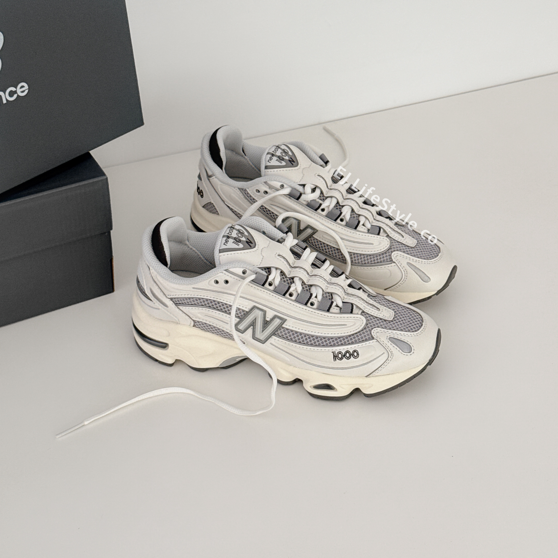 NEW BALANCE M1000 NB 海鹽灰 奶油色 復古 仿舊 IU代言同款 李知恩 男鞋 M1000MEW / 調貨