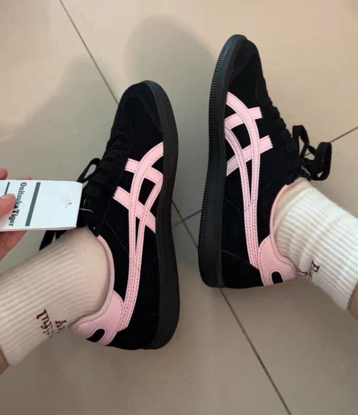 Onitsuka Tiger Tokuten 黑色女款板鞋 薄底百搭款  女款復古低筒板鞋